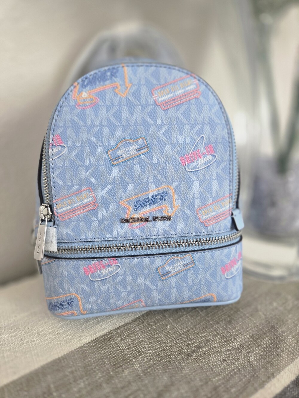 Michael Kors NWT Extra Small Rhea Printed Signature Logo Backpack - Picture 5 of 13